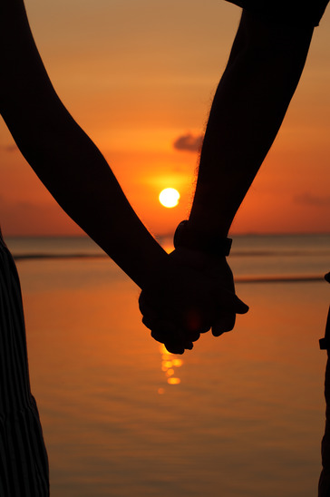 couples holding hands.